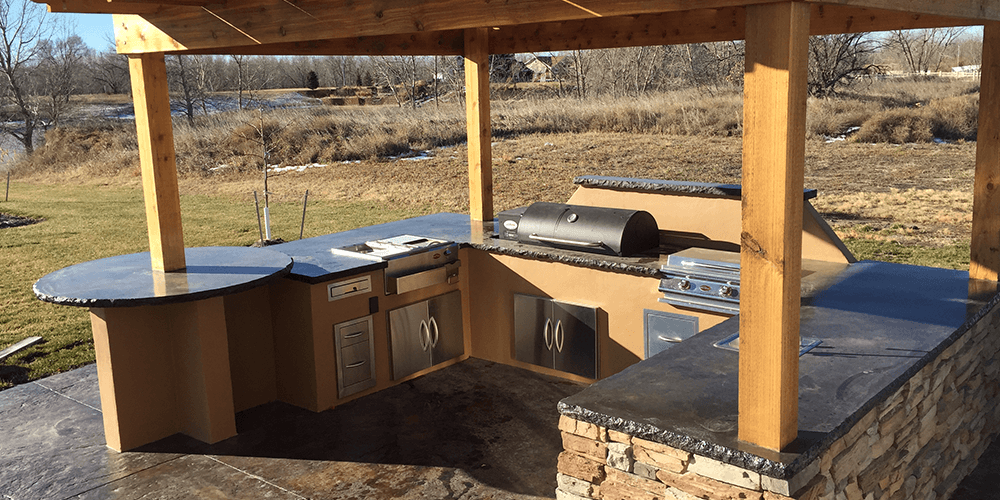 backyard-patio-outdoor-kitchen