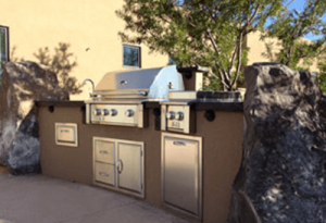 outdoor-kitchen-stamped-concrete